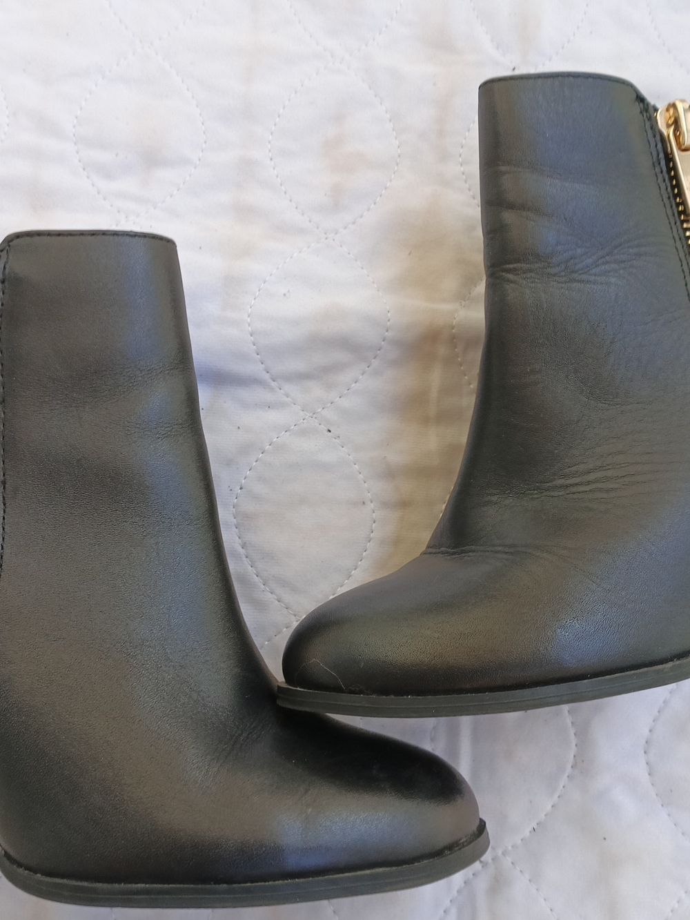 ALDO Black Leather Ankle Boots Size 8 – Like New